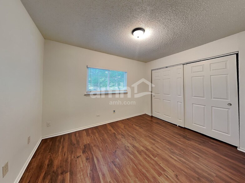 Building Photo - 9506 Arcade Ridge