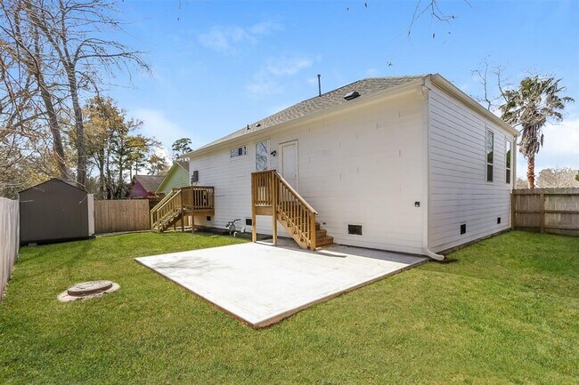 Building Photo - 8618 Valley Song Dr