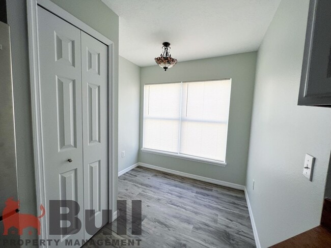 Building Photo - 3824 Kyle Dr