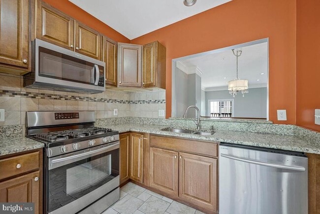 Building Photo - 1815 Spanish Oak Ln