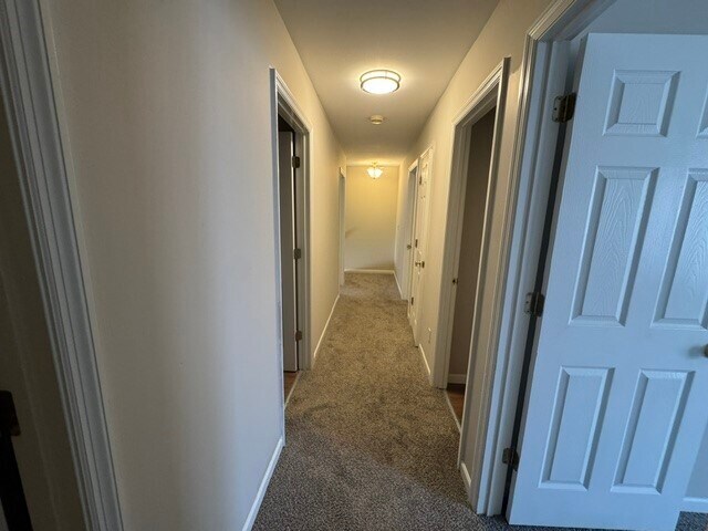 Building Photo - 125 Sophie Ln