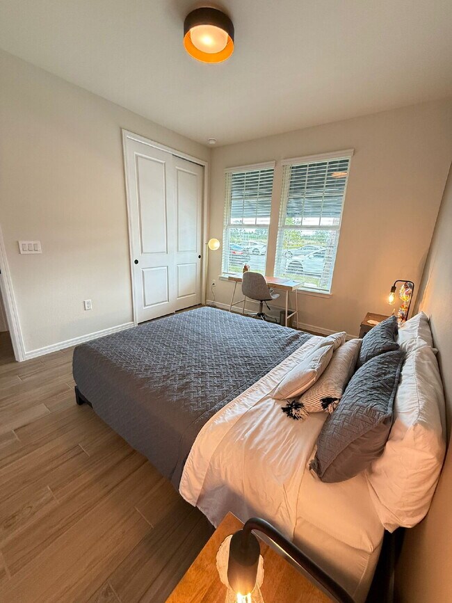 Building Photo - "Spacious 3-Bedroom Home in St. Cloud with...