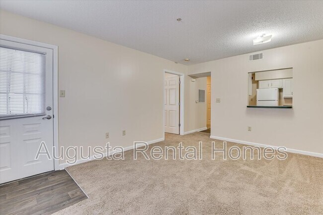 Building Photo - 1425 Lee Beard Way