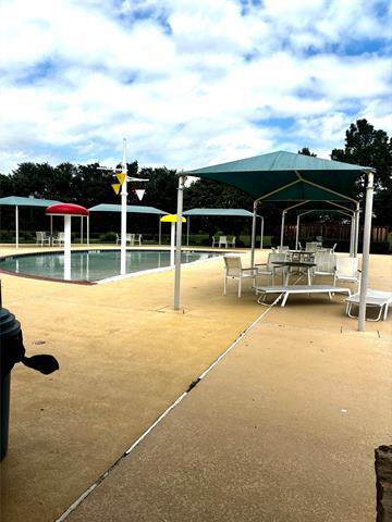 Building Photo - 1313 Catbird Dr