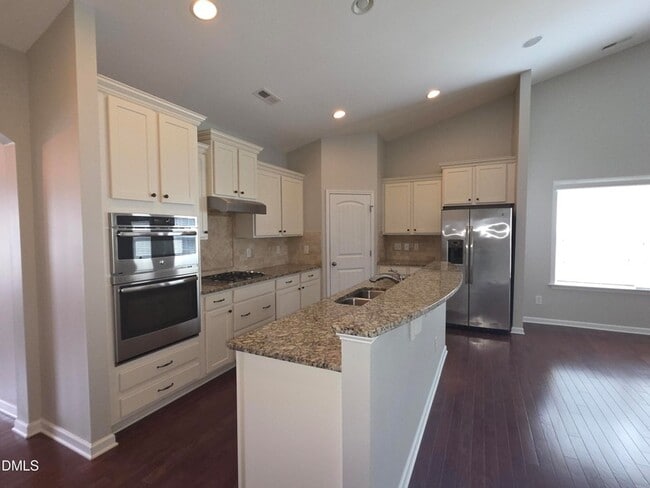 Building Photo - 6007 Peachtree Town Ln