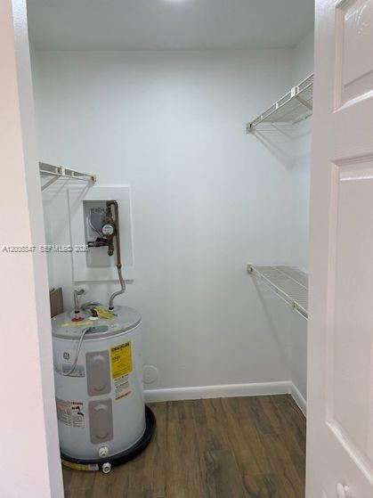 Building Photo - 8180 Geneva Ct