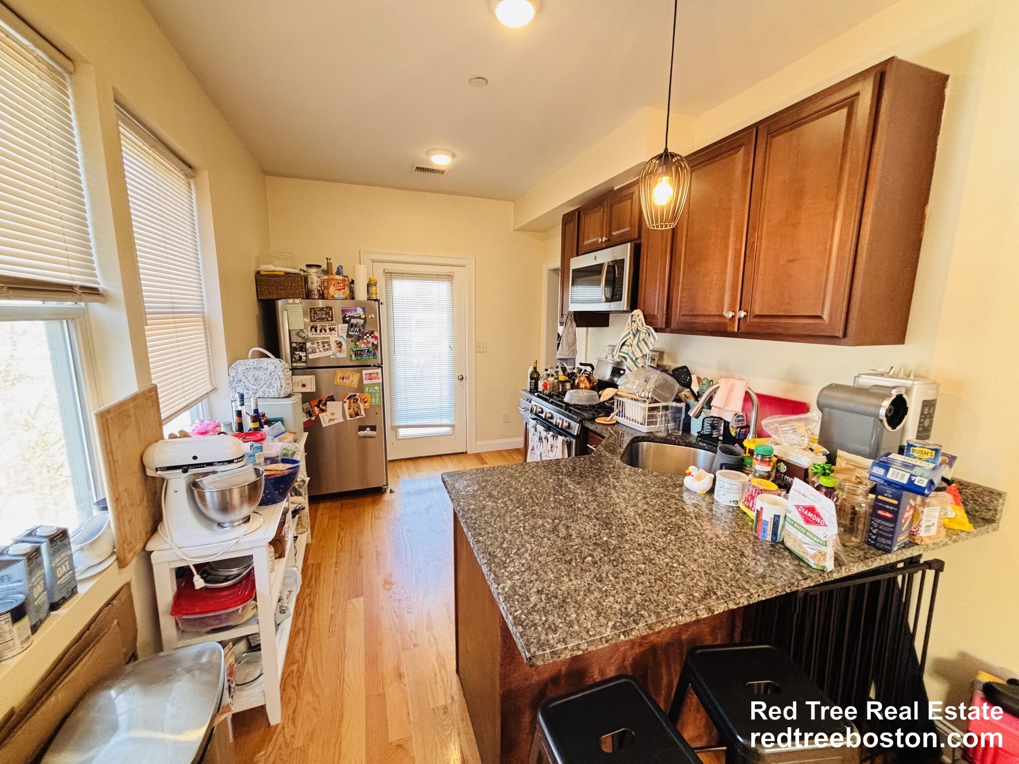 Building Photo - 549 Washington St