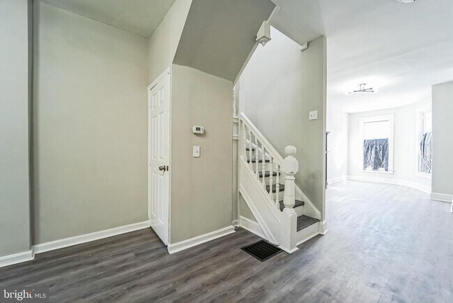 Building Photo - 2356 McCulloh St