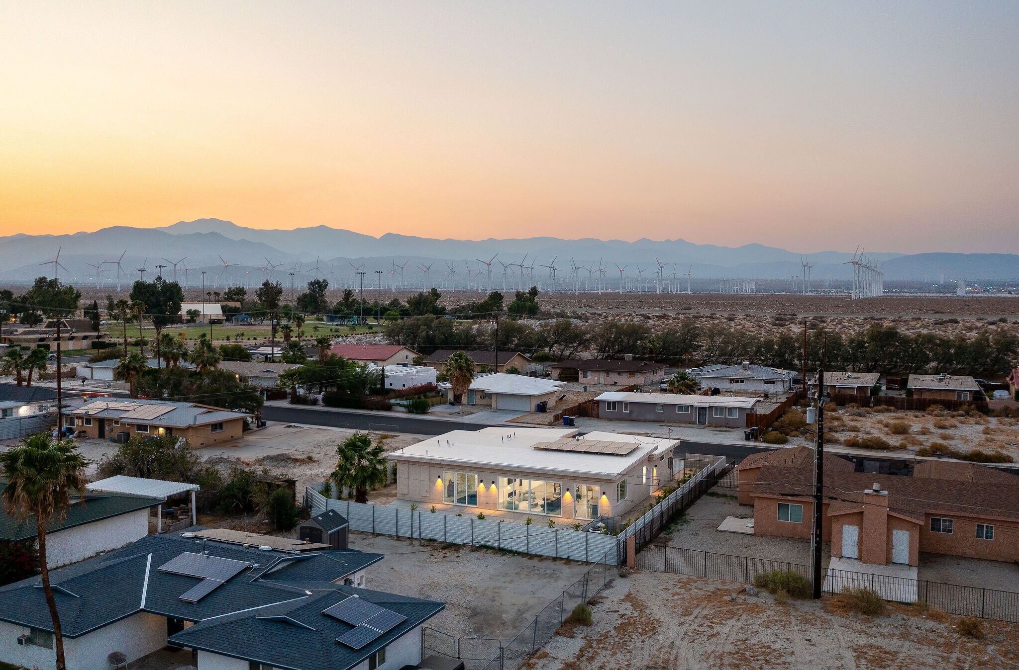 Building Photo - 361 W Sunview Ave