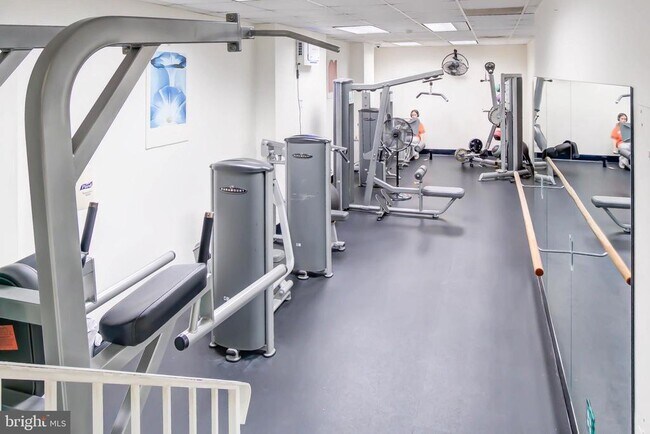 Building Photo - 4201 Cathedral Ave NW