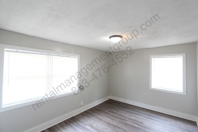 Building Photo - New on The Market!!  Convenient Location!!
