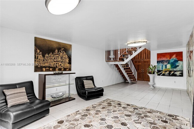 Building Photo - 8909 SW 108th Ct