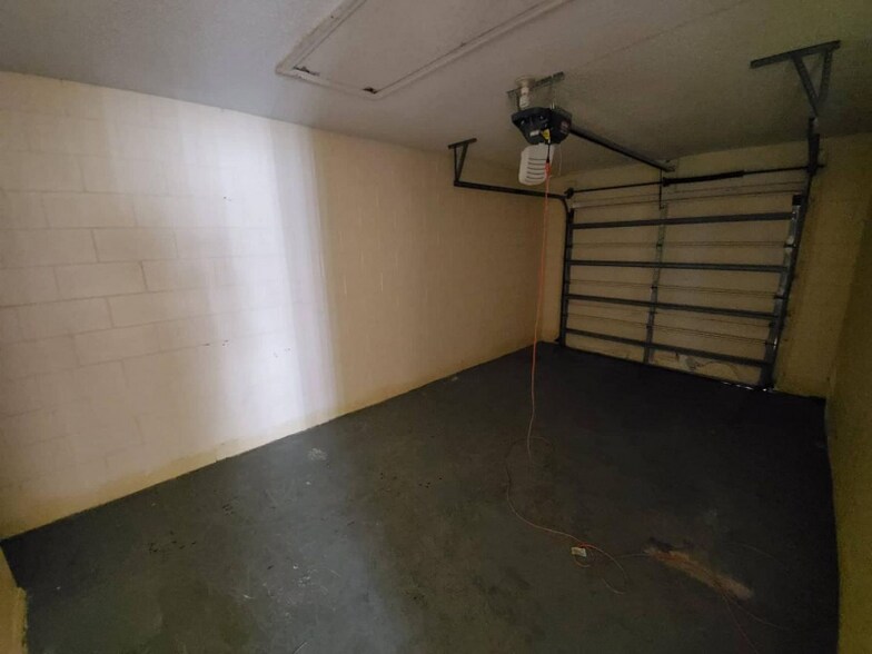 Building Photo - 1440 Timberbend Cir