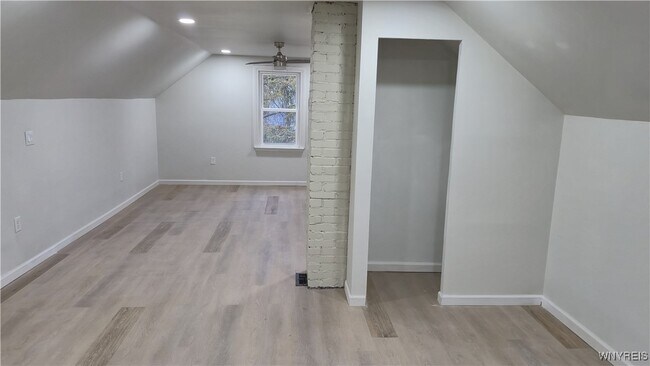 Building Photo - 68 Berwyn Ave