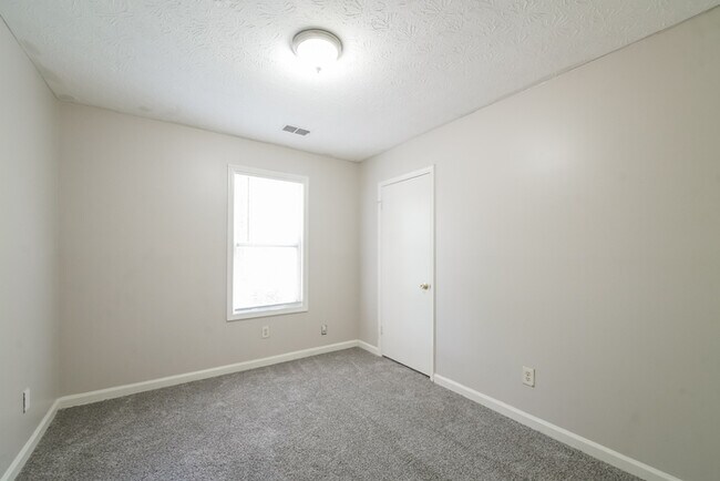 Building Photo - 1631 Pecan Log Pl