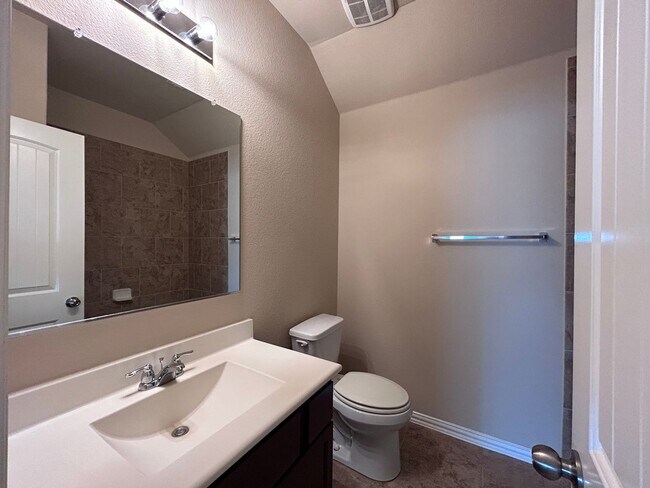 Building Photo - 2204 Tranquility Ln