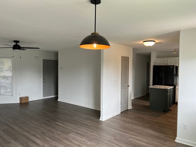 Building Photo - 242 Katydid Dr