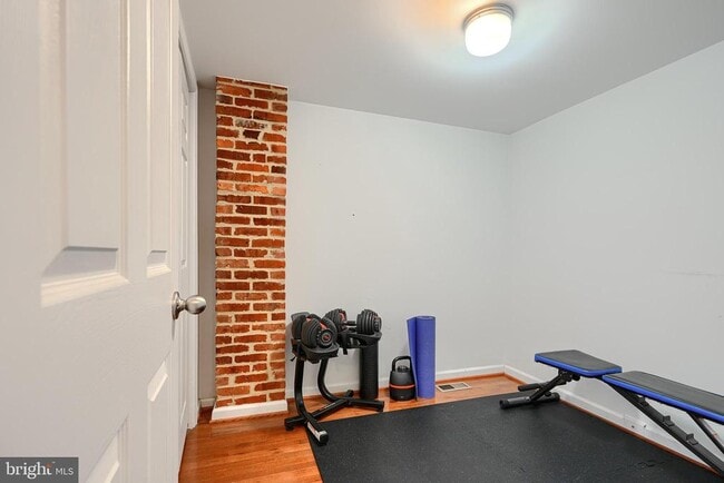 Building Photo - 1319 Richardson St