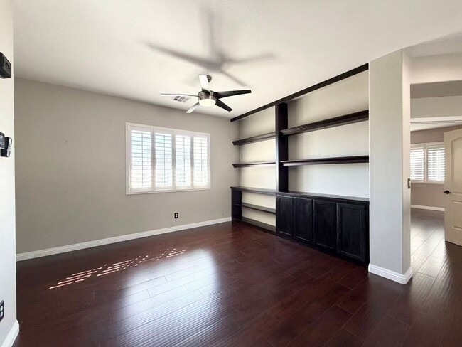 Building Photo - Wonderful corner lot home features 4 bedrooms and 3 full bathrooms