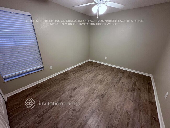 Building Photo - 1902 River Crossing Dr