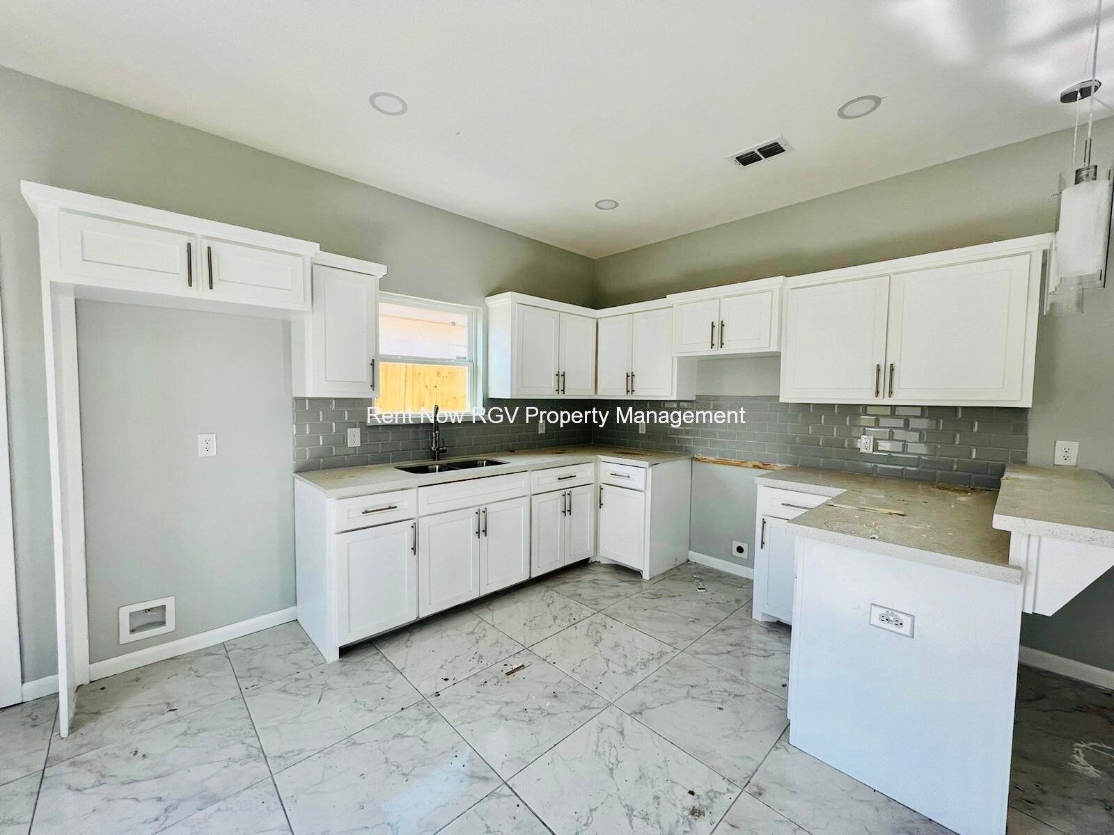Building Photo - 3309 S Colt Ln