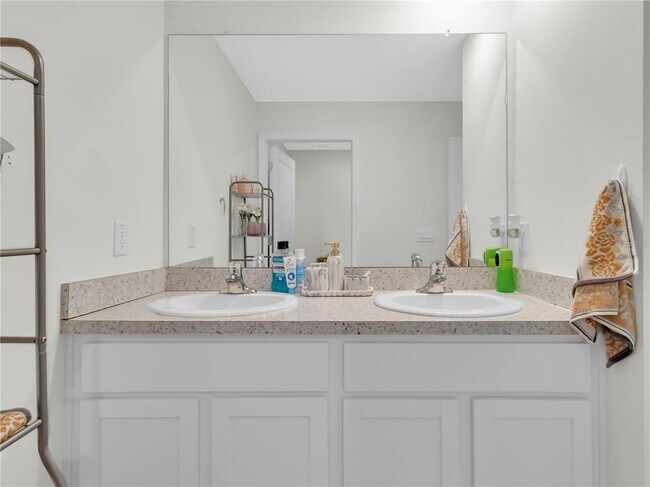 Building Photo - 16526 Windmill Forge Pass