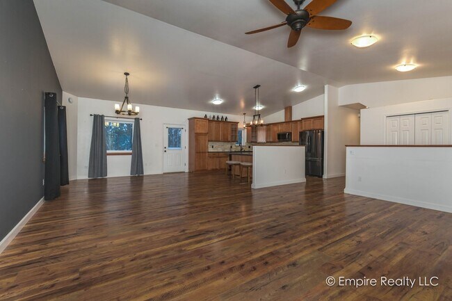 Building Photo - 4 BD Single Family Home in North Pole