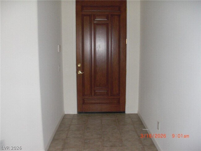 Building Photo - 9 Morninglow Pass