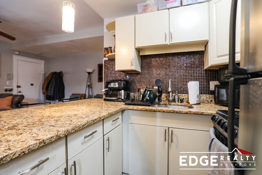 Building Photo - 120A Lanark Rd