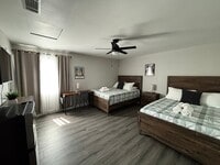 Building Photo - 12765 Shadybend Dr