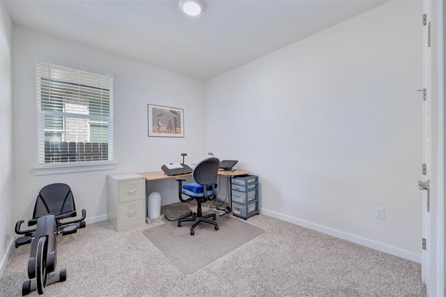 Building Photo - 2041 Centerline Ln
