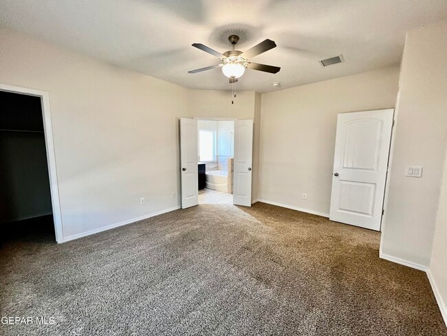 Building Photo - 1020 Indigo Sky St