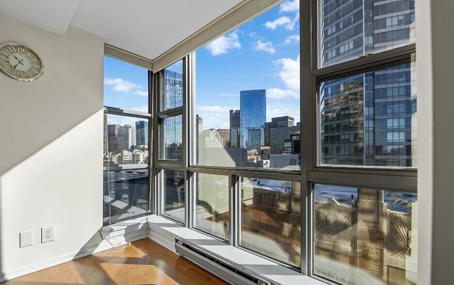 Building Photo - 170 Tremont St