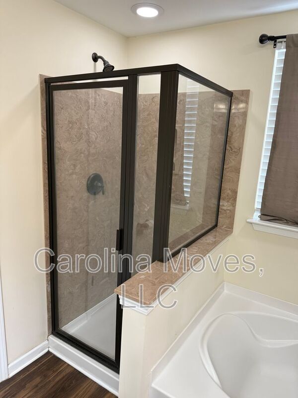 Building Photo - 451 Riverdale Rd