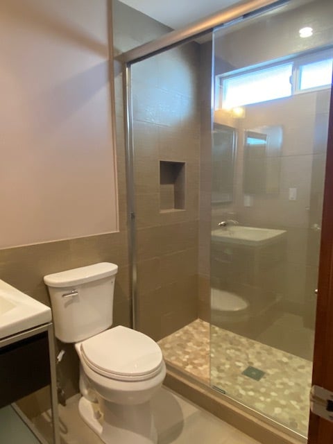 Building Photo - 3504 N Poinsettia Ave