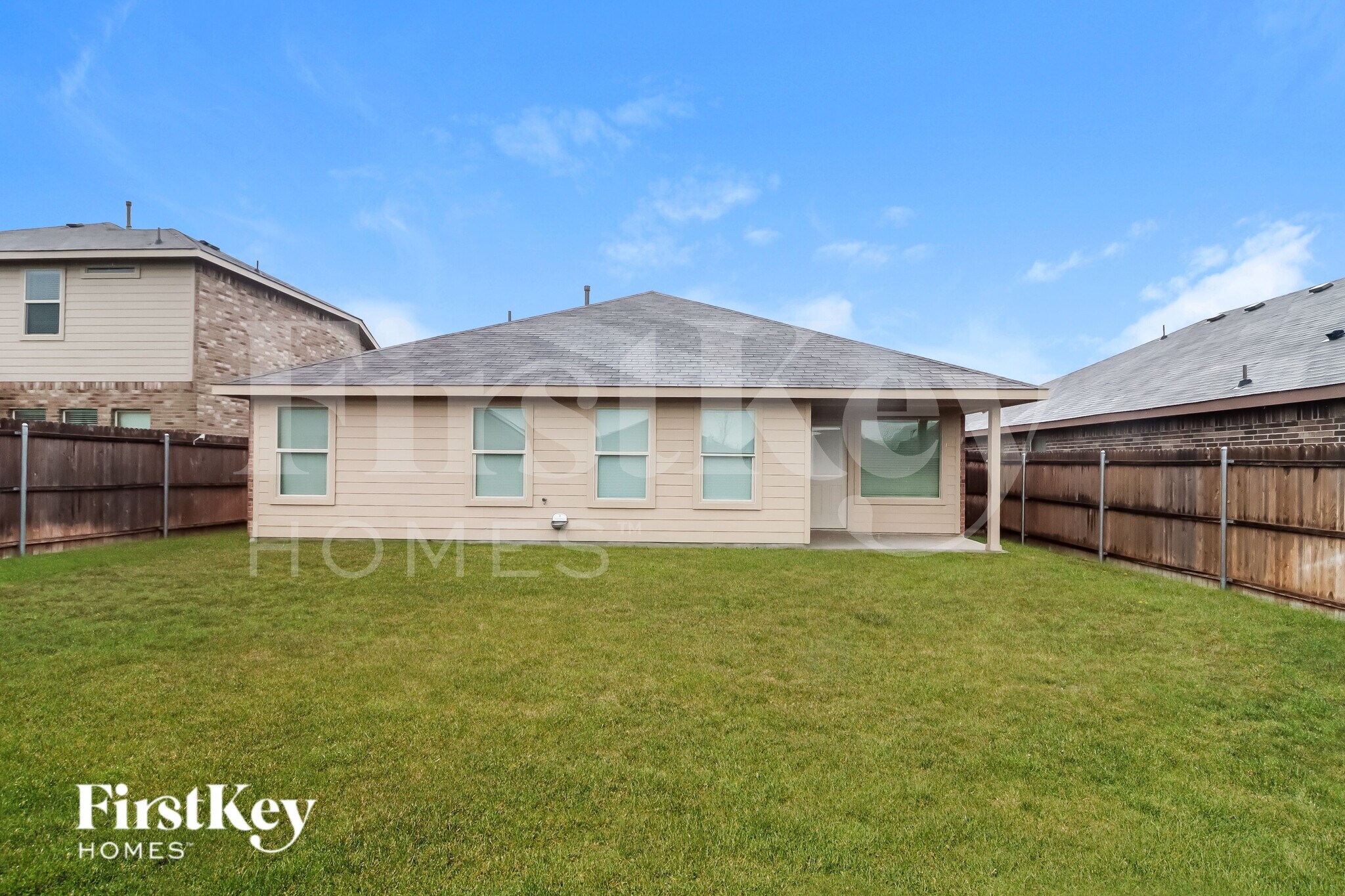 Building Photo - 712 Rutherford Dr