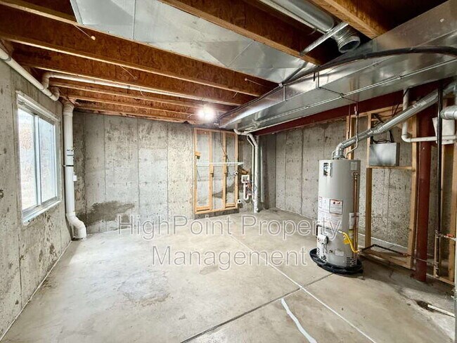 Building Photo - 183 Mesa St