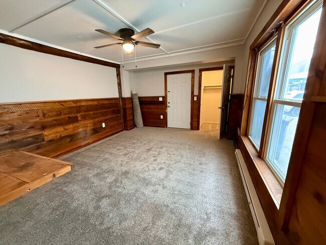 Building Photo - 4 Cortland St