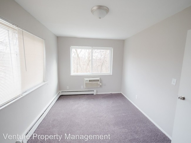 Building Photo - 3820-3830 Boudinot Ave