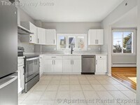 Building Photo - 42 William St