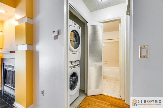 Building Photo - 49 Tanglewood Ct