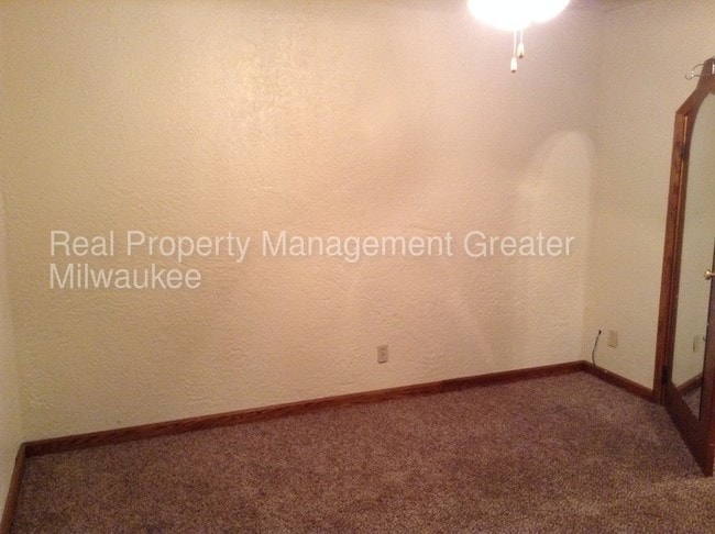 Building Photo - 4032 N 92nd St