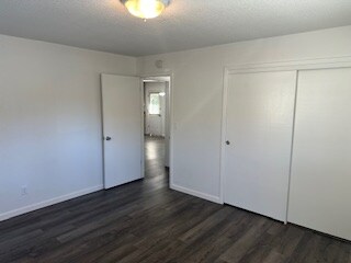 Building Photo - 811 1/2 W Main St