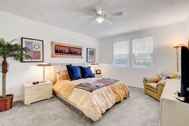 Building Photo - Beautiful Energy Star Home in Skye Hills