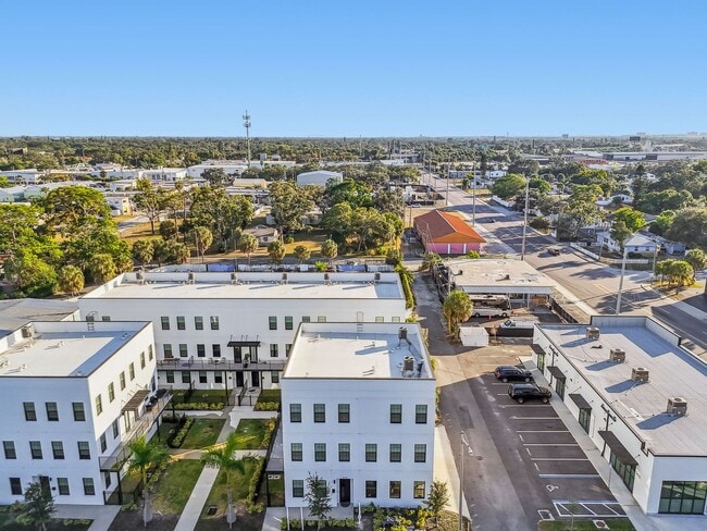 Building Photo - Modern Townhome For Lease in downtown St Pete and Warehouse Arts District