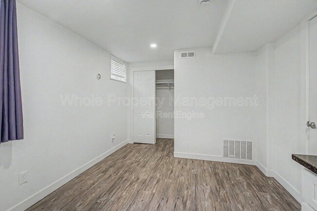 Building Photo - 4205 S Lincoln St