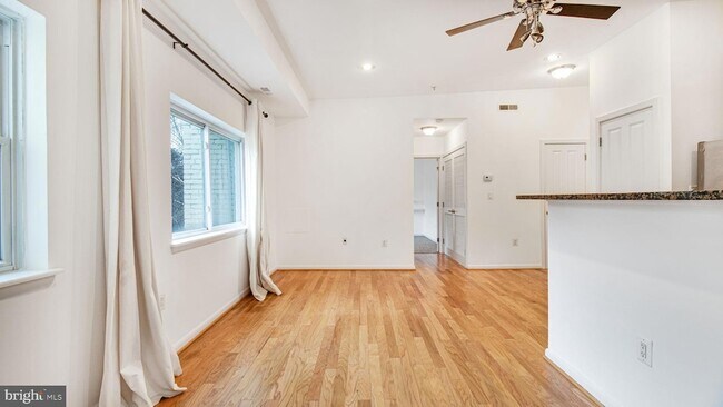 Building Photo - 1501 27th St SE