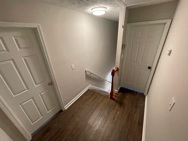 Building Photo - 3251 Avensong Village Cir