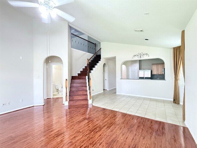 Building Photo - 12315 Gentlebrook Dr