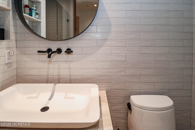 Building Photo - 33 Cooper Ave